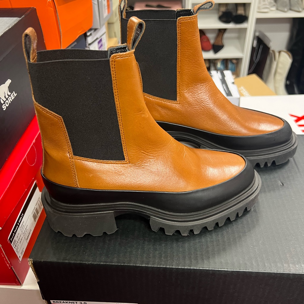All Saints Chelsea Boot (Out Of Stock Color) Size 6 Brand New